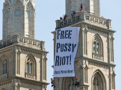   : Free Pussy Riot