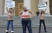 ����� Femen "� ���� ��������!"